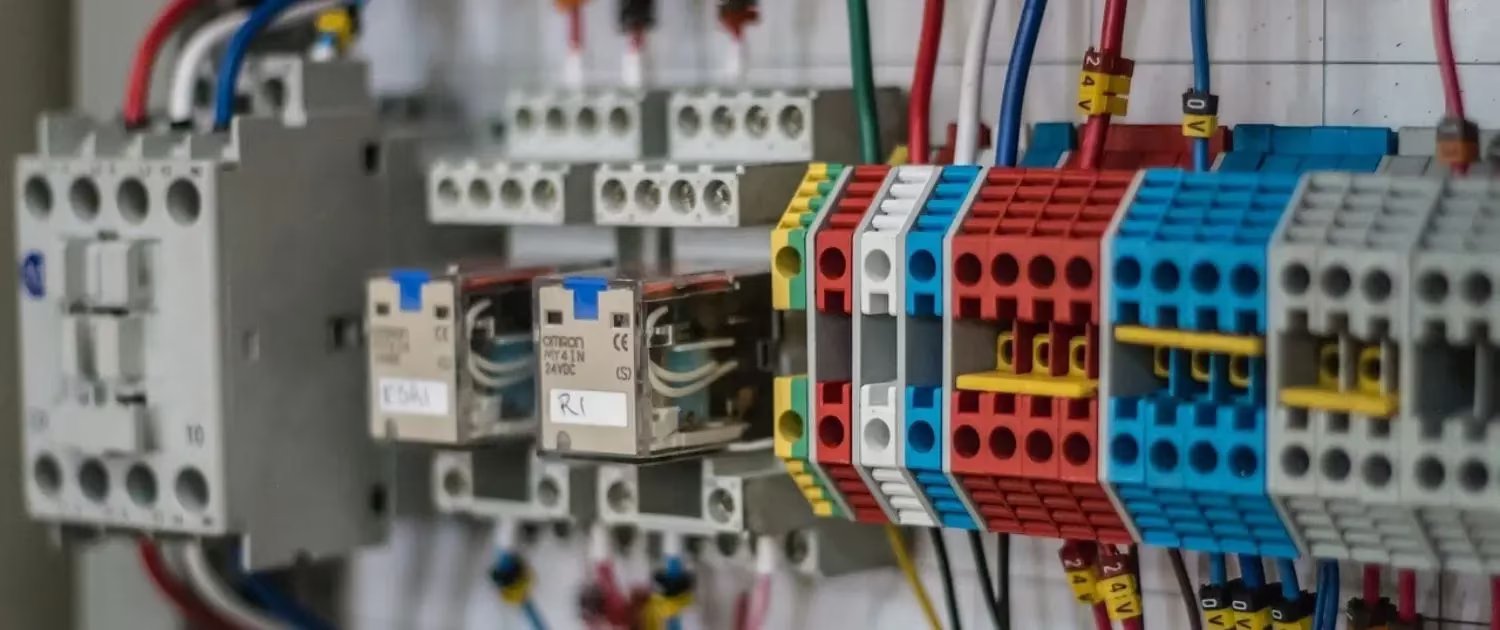 Impianti elettrici e tecnologici professionali - Fitigi